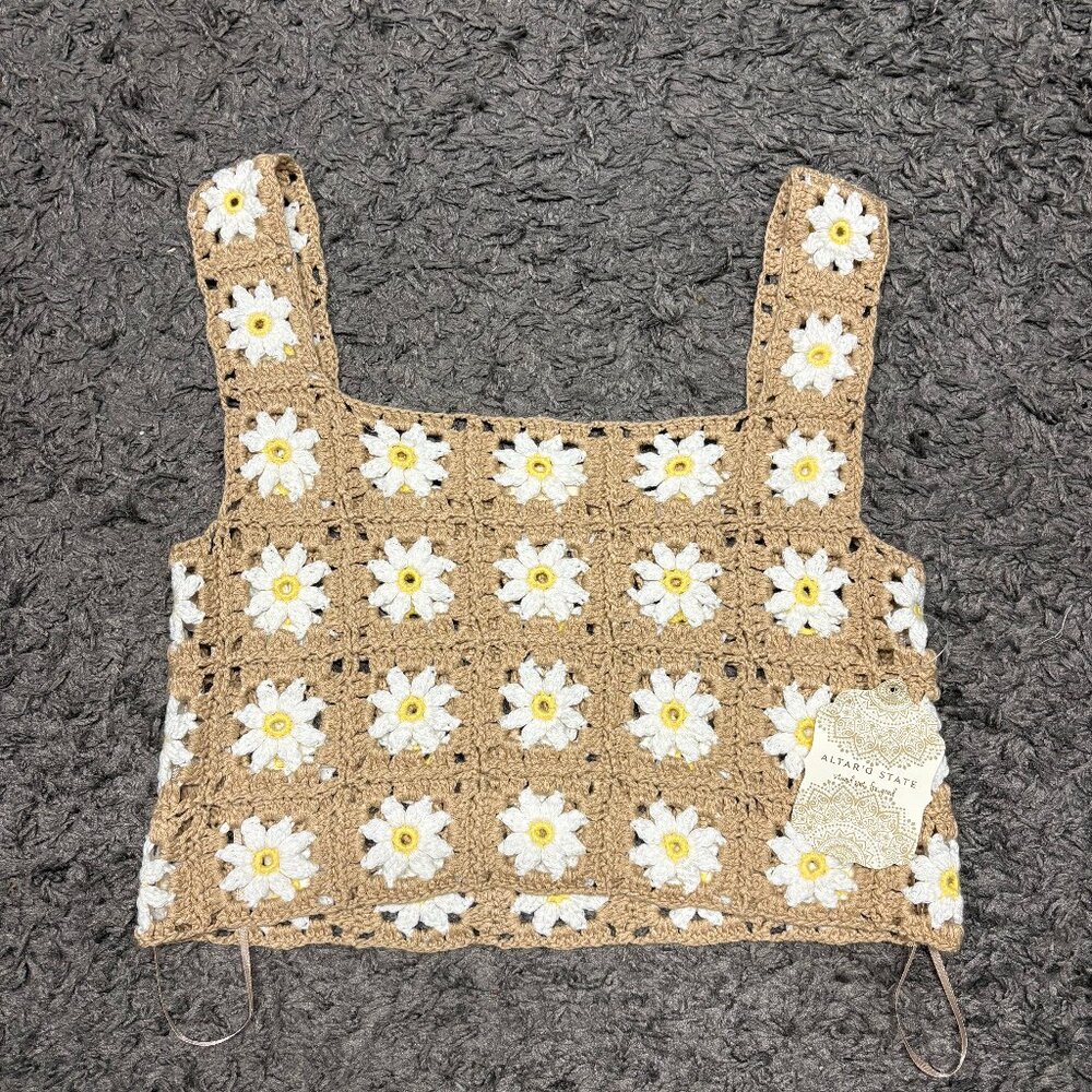 Altar'd State Crochet Daisy Crop Top Summer Cover UP Vest Beach Fishnet Hollow